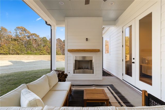 245 W Chapman Road, Belton, SC 29627