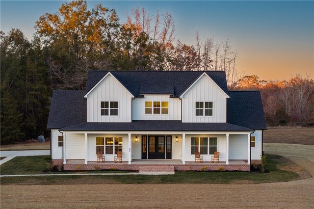 245 W Chapman Road, Belton, SC 29627