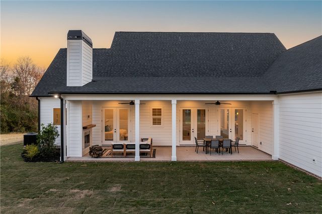 245 W Chapman Road, Belton, SC 29627