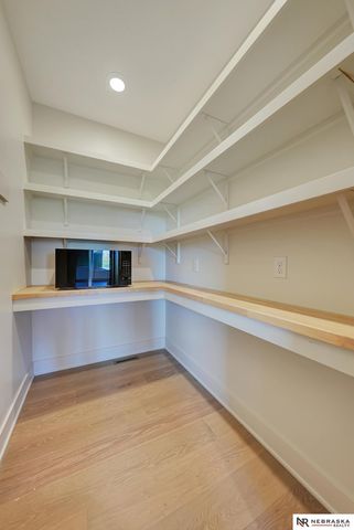 3600 Tree Line Drive, Lincoln, NE 68516