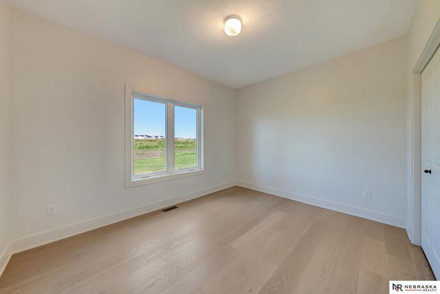 3600 Tree Line Drive, Lincoln, NE 68516