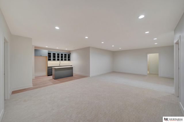 3600 Tree Line Drive, Lincoln, NE 68516