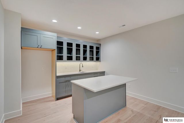 3600 Tree Line Drive, Lincoln, NE 68516