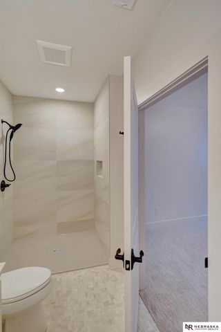 3600 Tree Line Drive, Lincoln, NE 68516