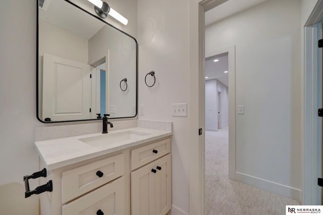 3600 Tree Line Drive, Lincoln, NE 68516