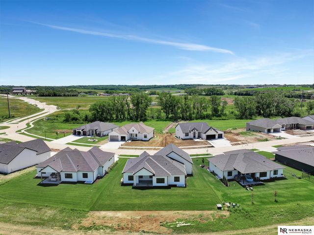 3600 Tree Line Drive, Lincoln, NE 68516