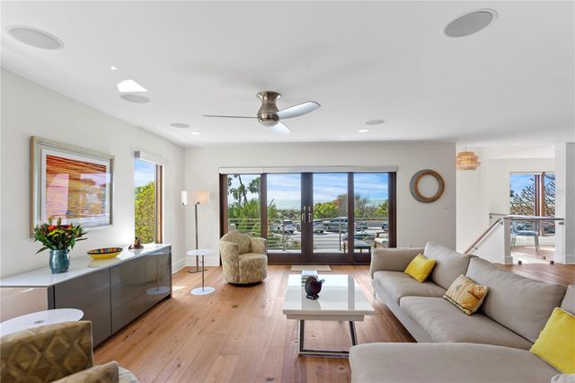 2003 GULF WAY, St Pete Beach, FL 33706