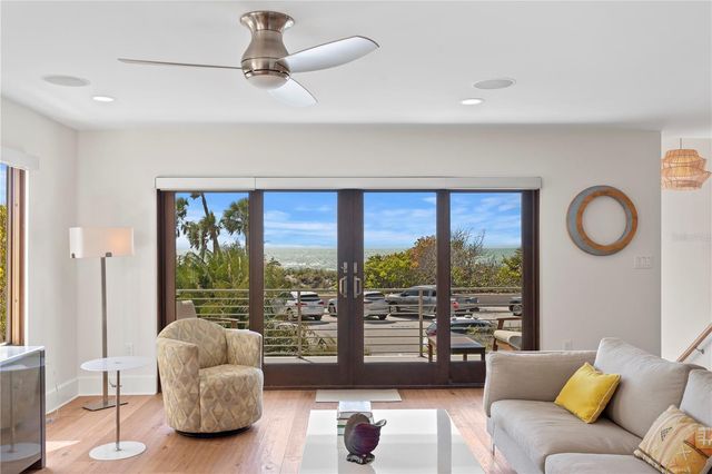 2003 GULF WAY, St Pete Beach, FL 33706