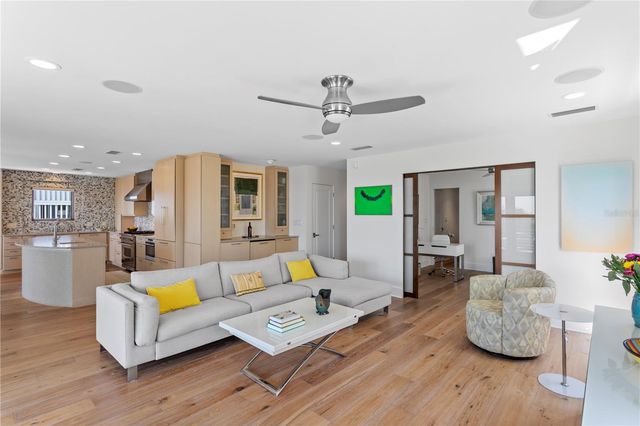 2003 GULF WAY, St Pete Beach, FL 33706