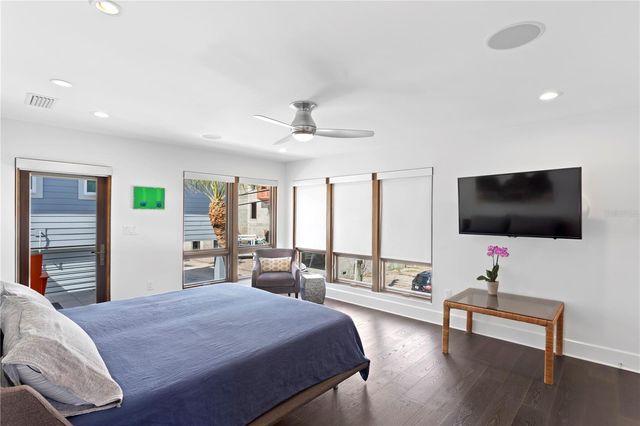 2003 GULF WAY, St Pete Beach, FL 33706