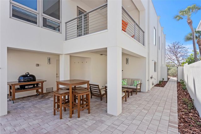 2003 GULF WAY, St Pete Beach, FL 33706