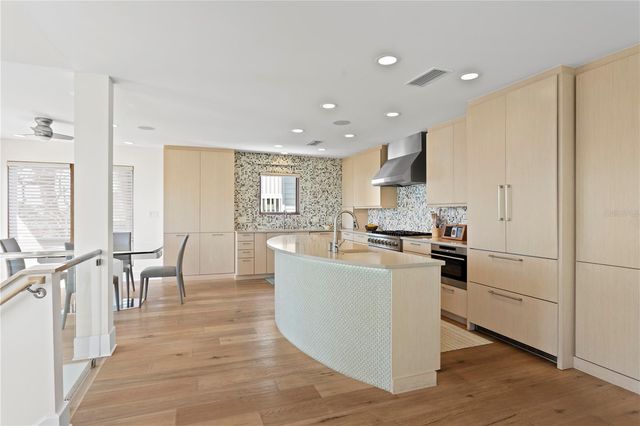 2003 GULF WAY, St Pete Beach, FL 33706