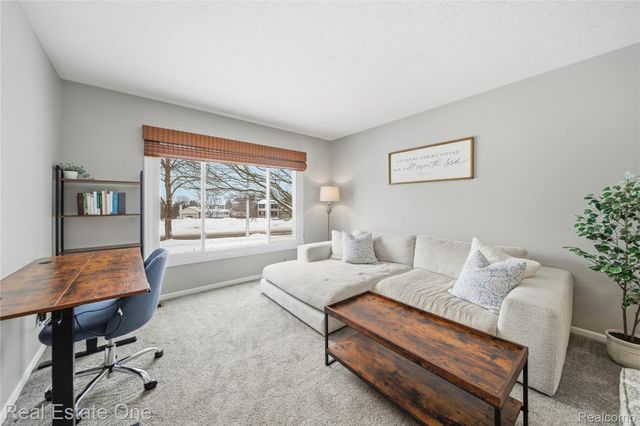 1013 Peppergrove Drive, Brighton, MI 48116