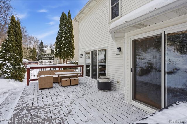 1013 Peppergrove Drive, Brighton, MI 48116