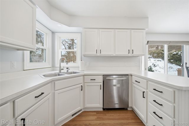 1013 Peppergrove Drive, Brighton, MI 48116