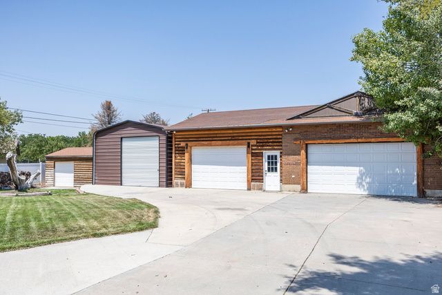865 E CANYON RD, Spanish Fork, UT 84660