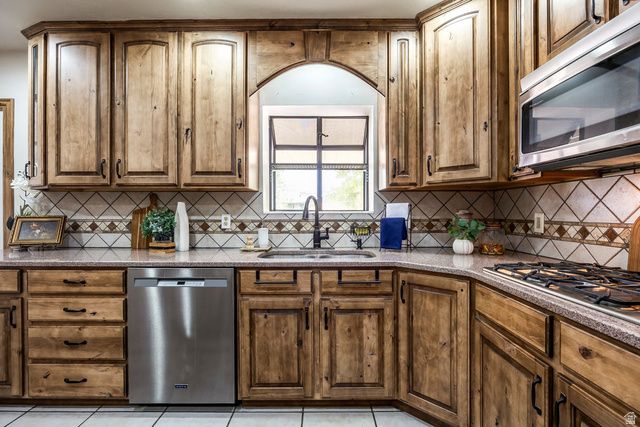 865 E CANYON RD, Spanish Fork, UT 84660