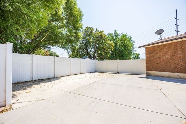 865 E CANYON RD, Spanish Fork, UT 84660
