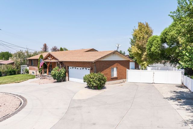 865 E CANYON RD, Spanish Fork, UT 84660