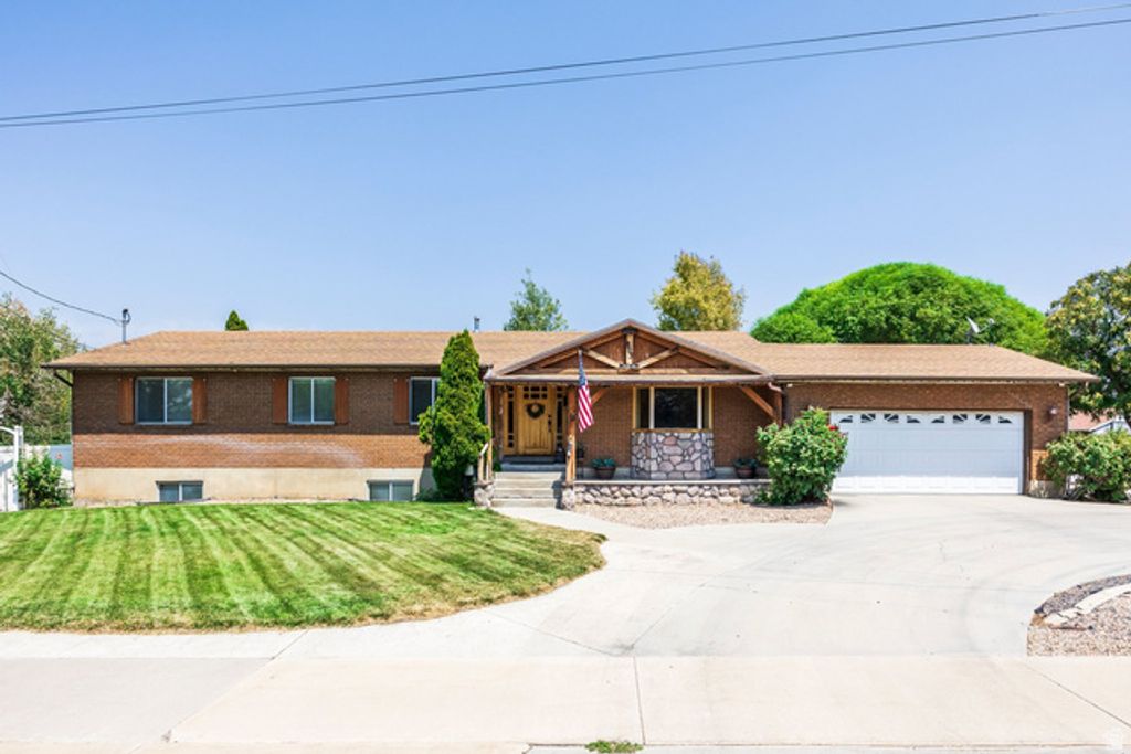 865 E CANYON RD, Spanish Fork, UT 84660