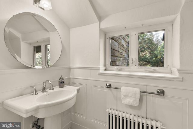 4335 BLAGDEN AVE NW, Washington, DC 20011