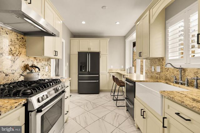 4335 BLAGDEN AVE NW, Washington, DC 20011