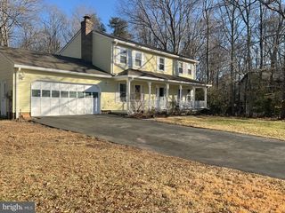 8555 RIDGE CT, Waldorf, MD 20603