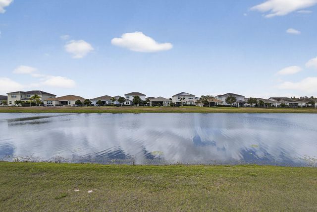 15234 Wildwood Circle, The Acreage, FL 33470