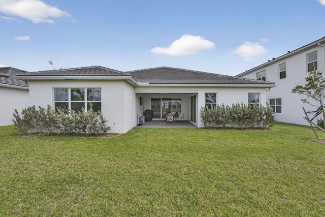15234 Wildwood Circle, The Acreage, FL 33470