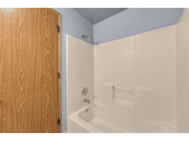 455 Nw 15TH Ave, Camas, WA 98607
