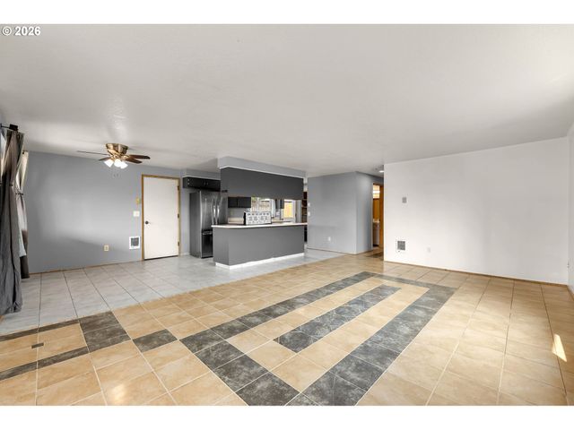 455 Nw 15TH Ave, Camas, WA 98607