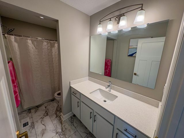 2777 Downing Avenue, Shakopee, MN 55379