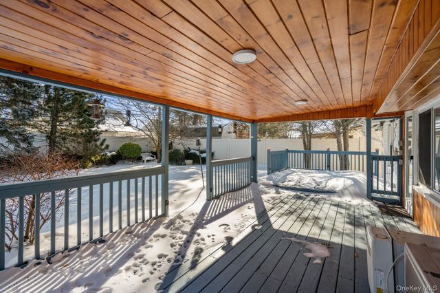 51 Shepherd Lane, Levittown, NY 11756