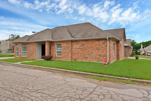 432 Lake Highland Drive, Lake Dallas, TX 75065