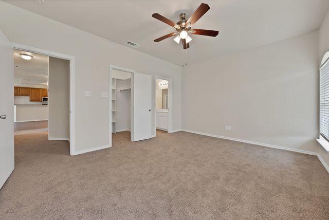 432 Lake Highland Drive, Lake Dallas, TX 75065