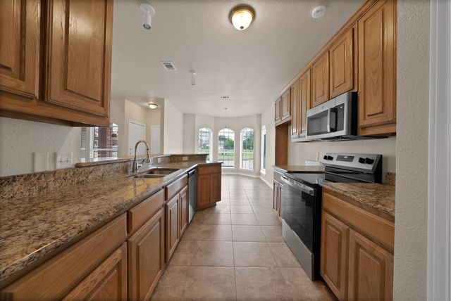 432 Lake Highland Drive, Lake Dallas, TX 75065