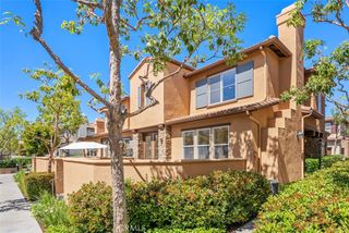 44 Sapphire #106, Irvine, CA 92602