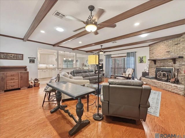 12016 Willowmore Dr, Baker, LA 70714