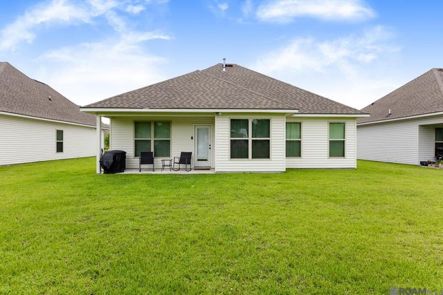 11149 Cambre Oaks Dr, Gonzales, LA 70737