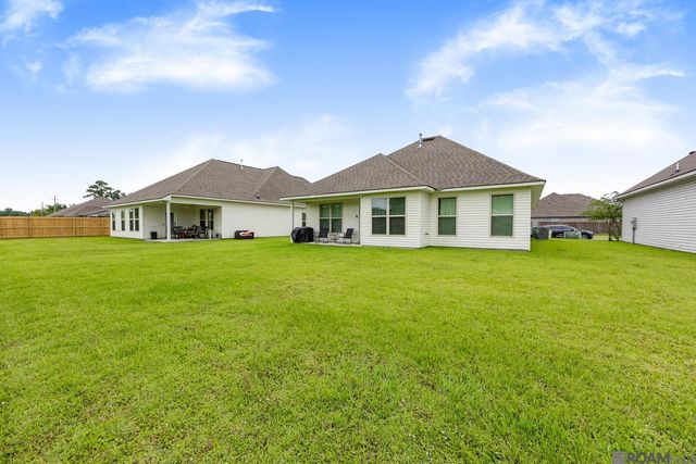 11149 Cambre Oaks Dr, Gonzales, LA 70737