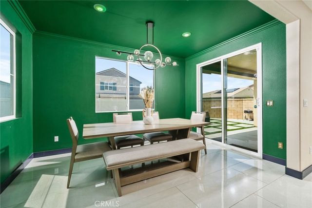2414 Crater Avenue, Rialto, CA 92377