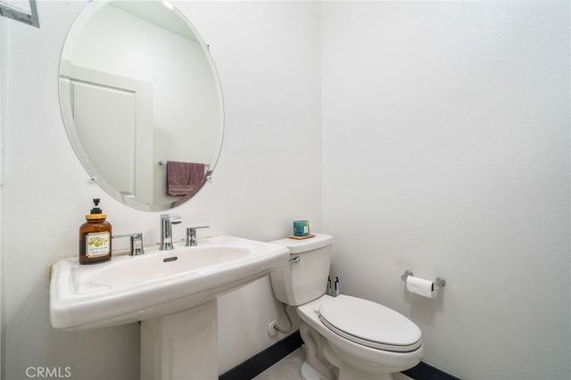 2414 Crater Avenue, Rialto, CA 92377