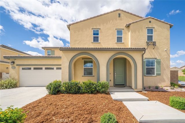 2414 Crater Avenue, Rialto, CA 92377