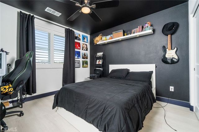 2414 Crater Avenue, Rialto, CA 92377