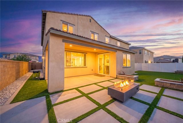 2414 Crater Avenue, Rialto, CA 92377