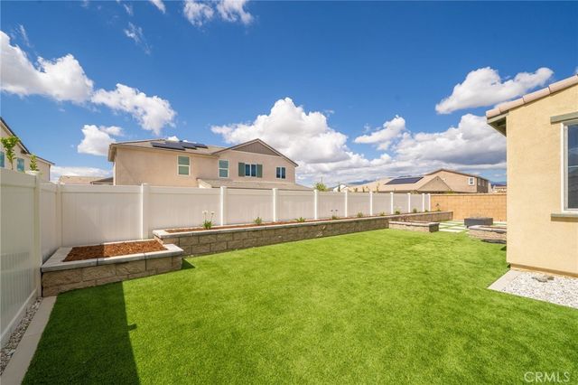 2414 Crater Avenue, Rialto, CA 92377
