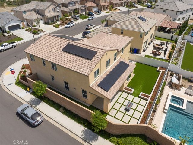 2414 Crater Avenue, Rialto, CA 92377