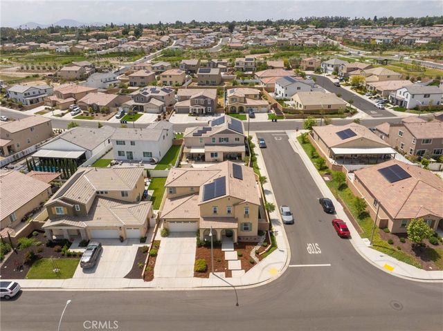 2414 Crater Avenue, Rialto, CA 92377