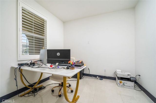2414 Crater Avenue, Rialto, CA 92377