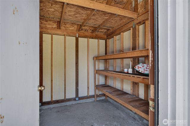 1524 Country Club Drive, Camano Island, WA 98282